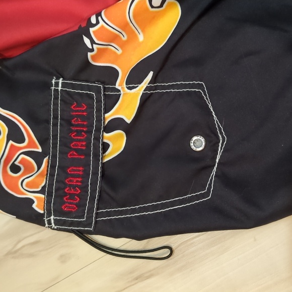 Y2K Tiger Flames Board Shorts - Picture 3 of 6